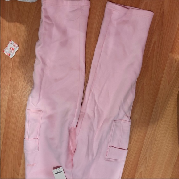 aritzia pink cargo sweatpants - Picture 7 of 9